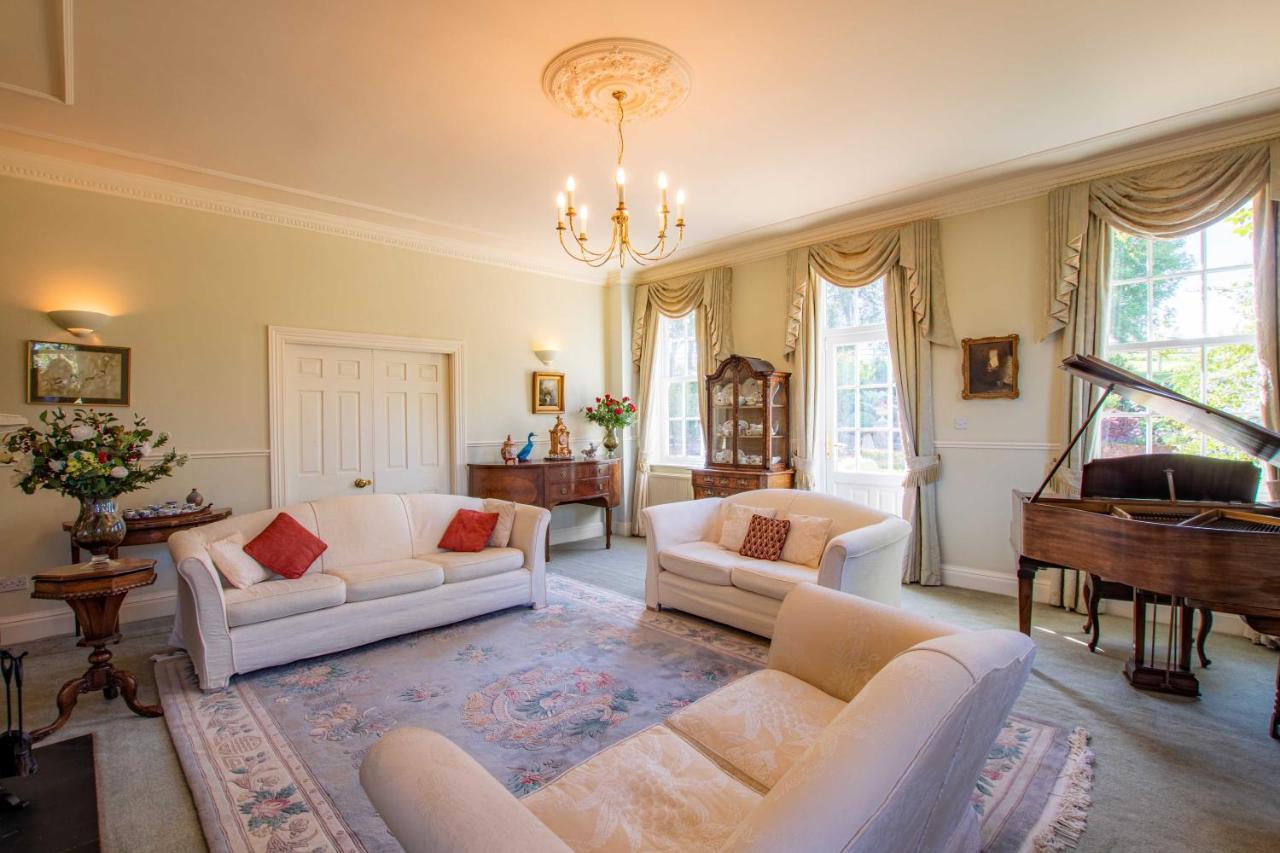 Austons Down Farm B&B Claverdon Екстер'єр фото