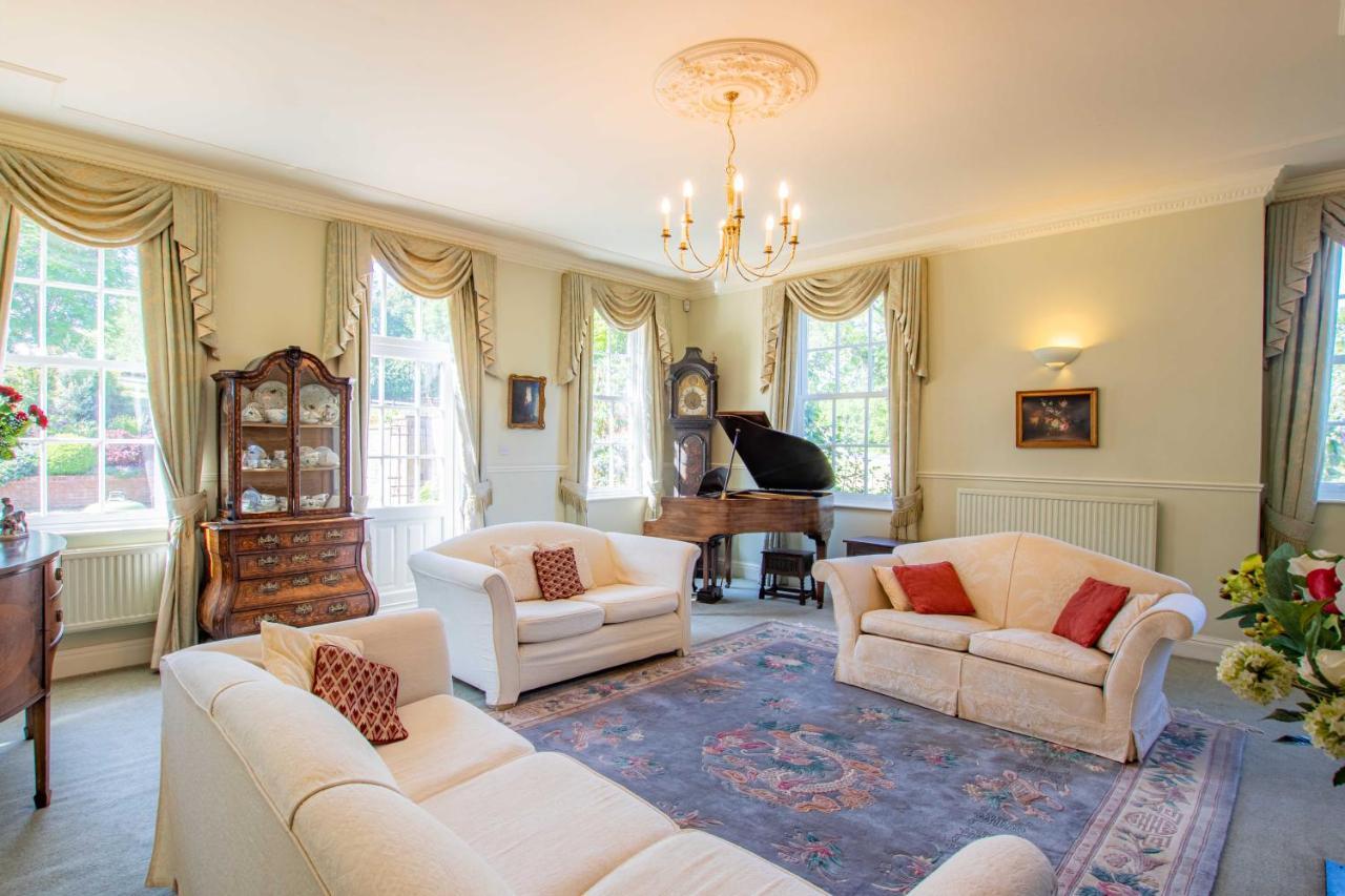 Austons Down Farm B&B Claverdon Екстер'єр фото